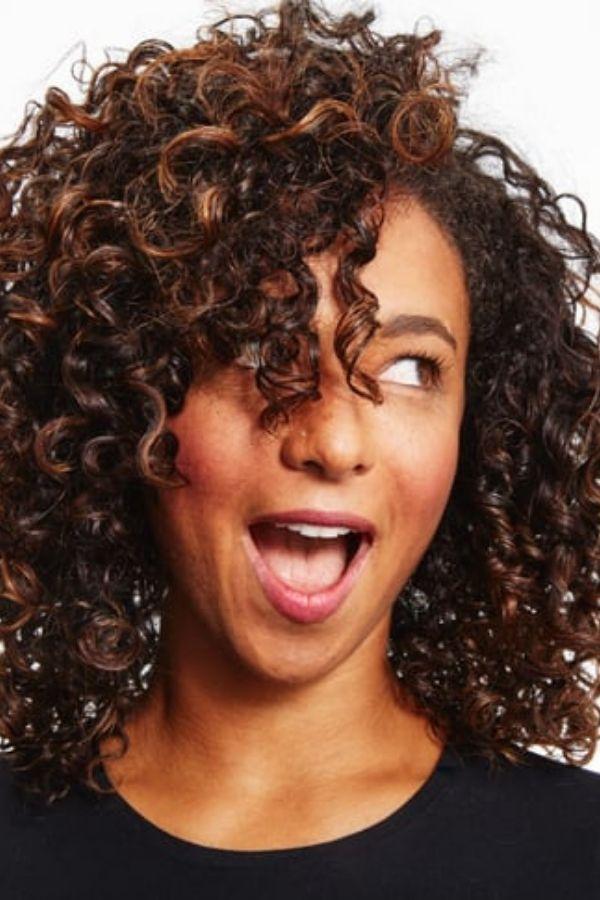 4 Curly Hair Problems and How to Solve Them - Nutree Cosmetics